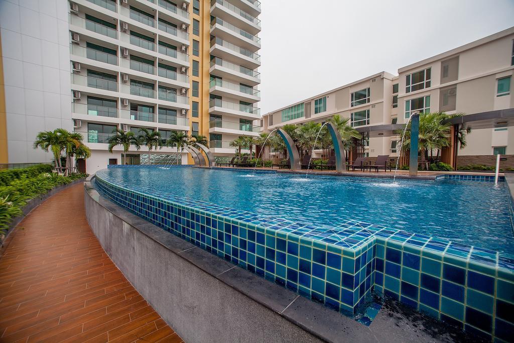 Peak Towers Condominium Патая Екстериор снимка