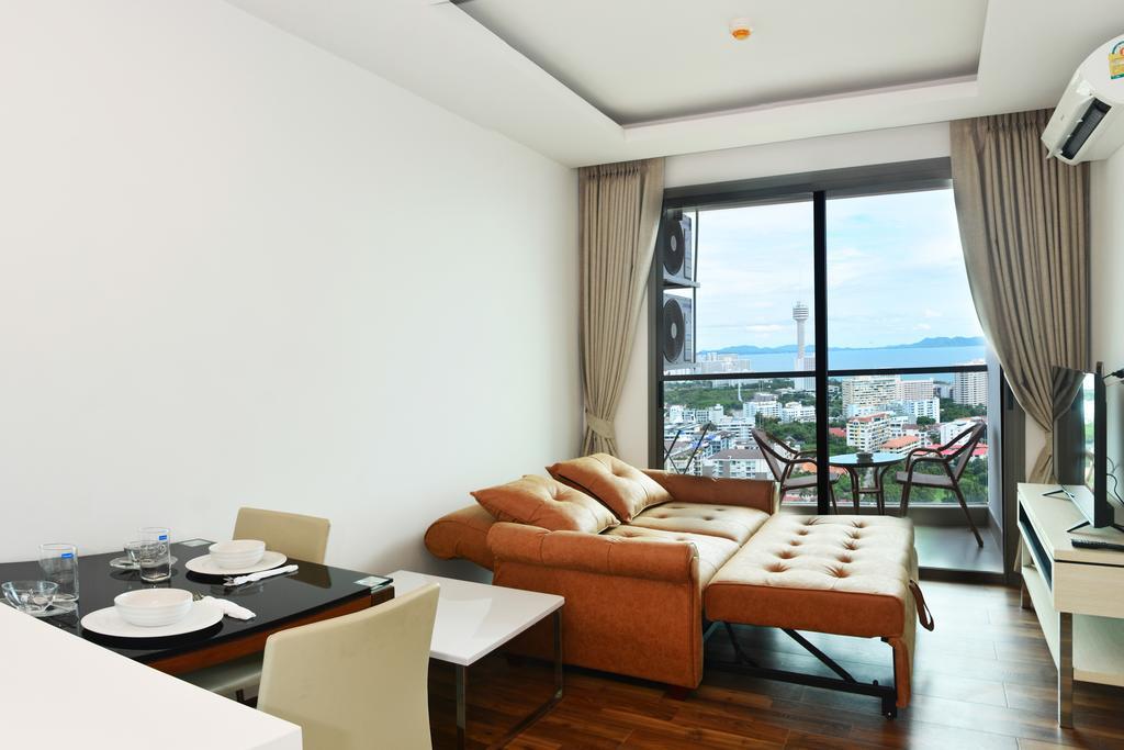 Peak Towers Condominium Патая Екстериор снимка